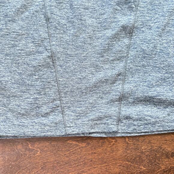 Oiselle Women's Size 6 O'Snap Racer Back Tank Top Gray Athletic Shirt Keyhole - Picture 3 of 8